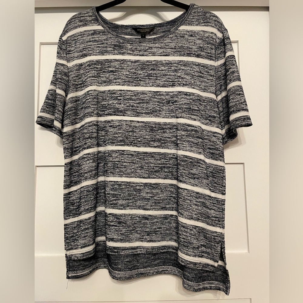Banana Republic, Navy and White stripped t shirt